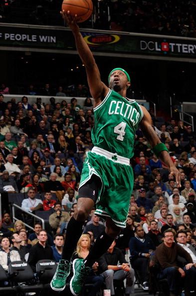 LNG超大牌选手官宣离队，全联盟恐怕都要来抢一下