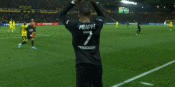 却因一场波 却因一场波